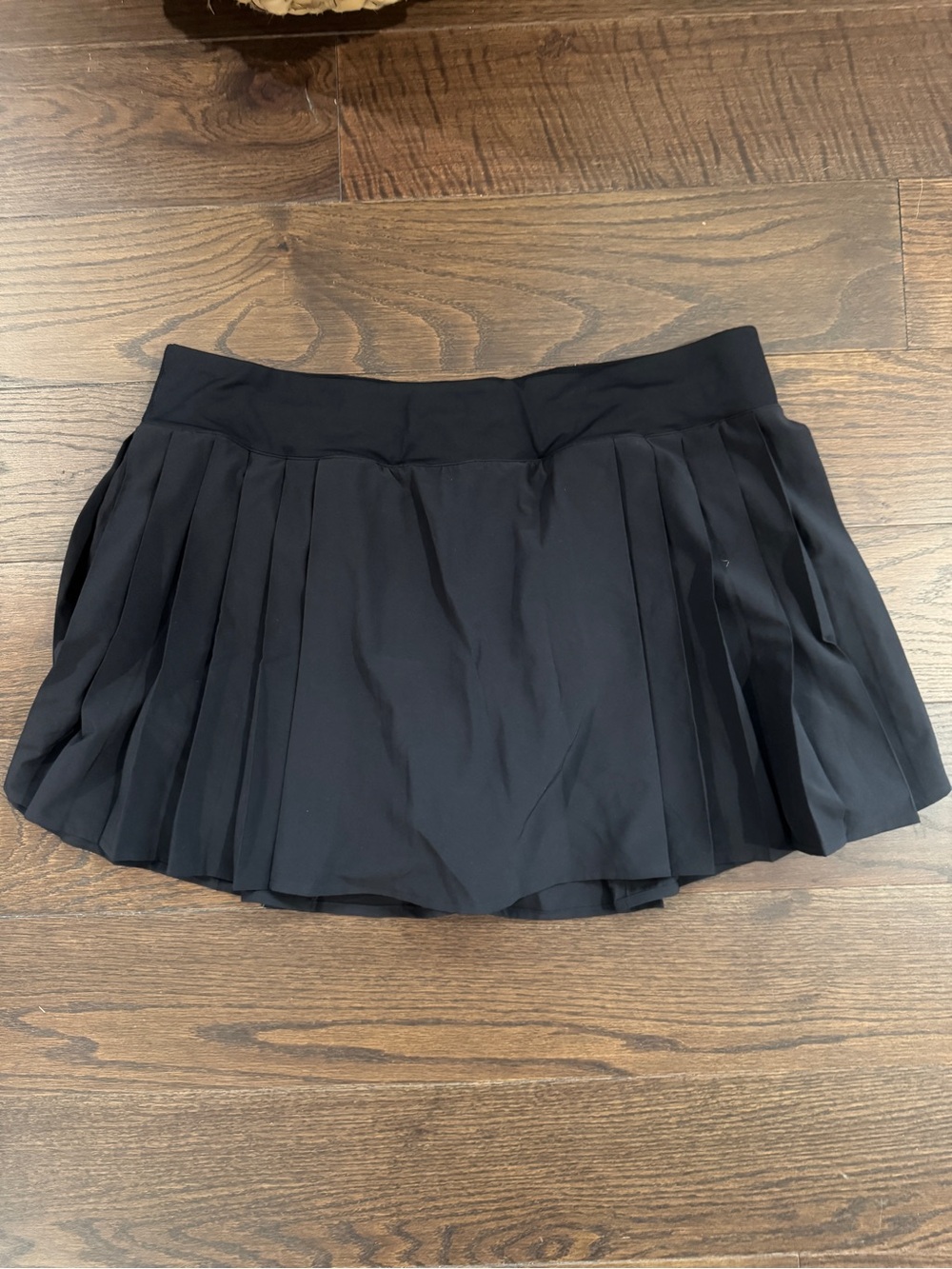 Lululemon pleated tennis skirt